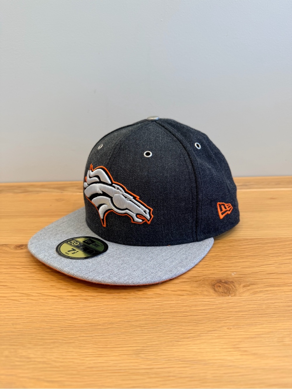 New Era 59FIFTY Fitted Cap — Black & Gray with NFL Patch